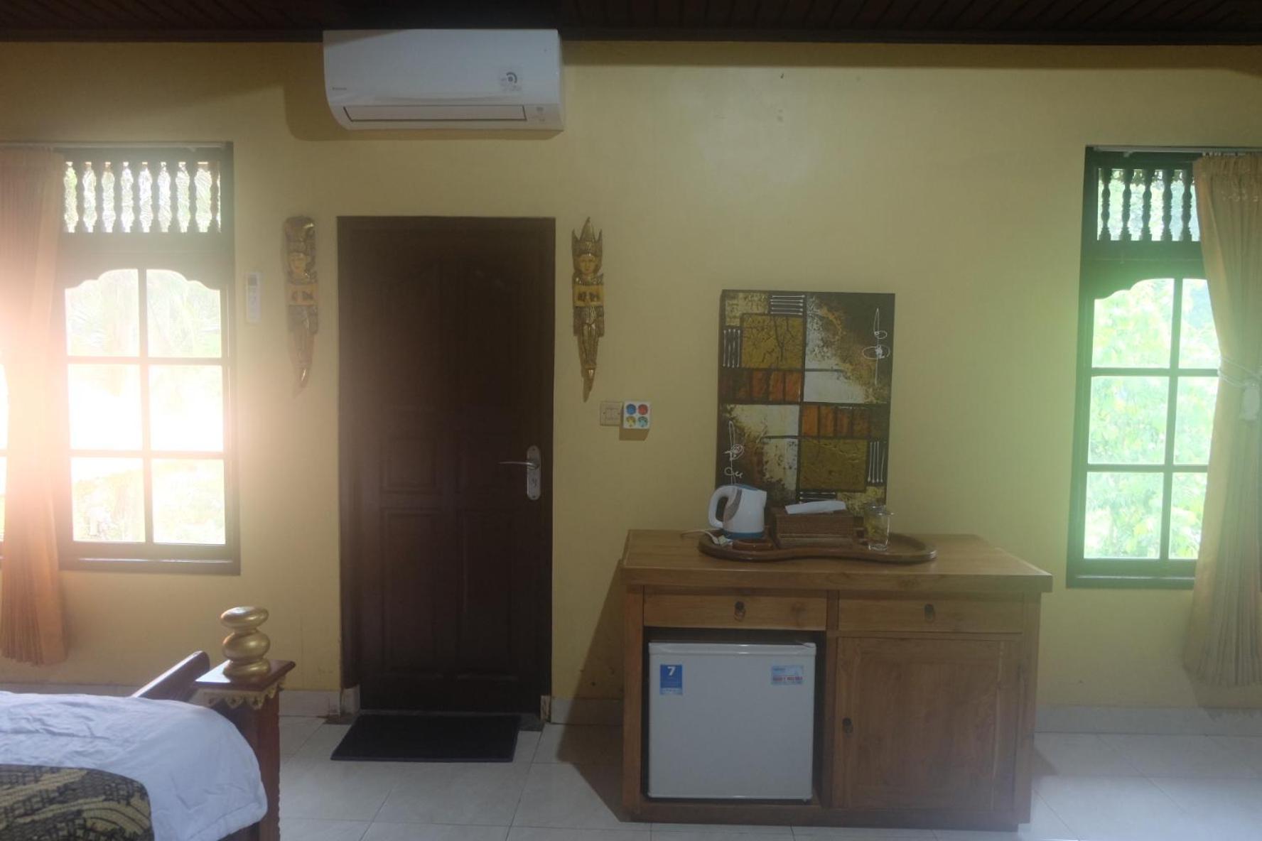 Gunung Kawi House Villa เตกากาลัง ภายนอก รูปภาพ